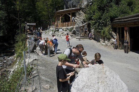 Granatium Edelstenen